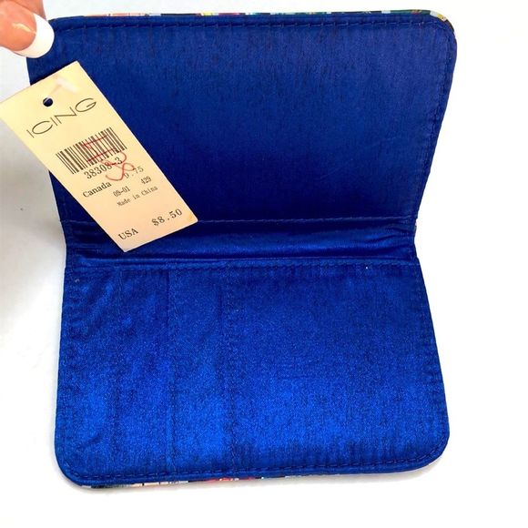 ✨NEW✨ with 🏷tags!✨ Icing brand Collage wallet - Picture 2 of 9